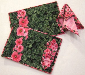 Hollyhock Gardens placemats_napkins